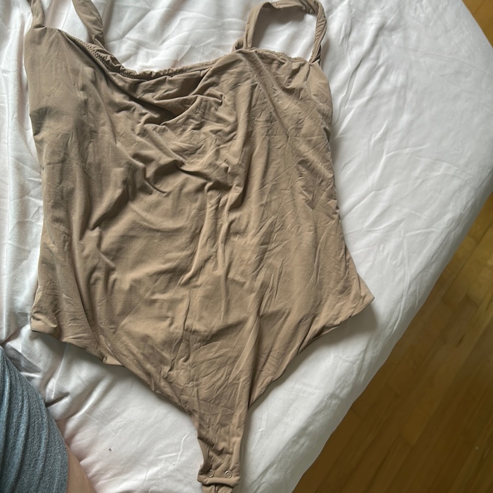 Skims sienna thong body suit